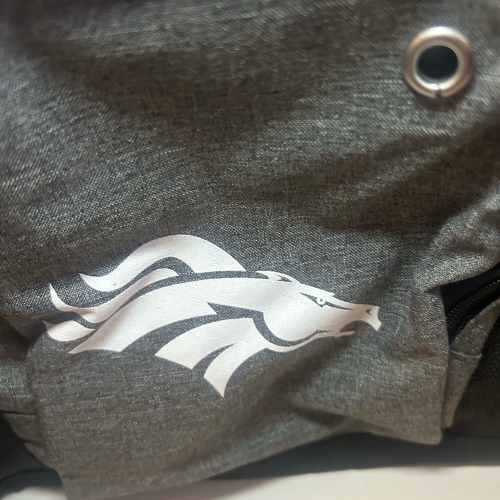 Broncos Gray Sports Duffel/gym/ overnight Bag - Picture 4 of 13